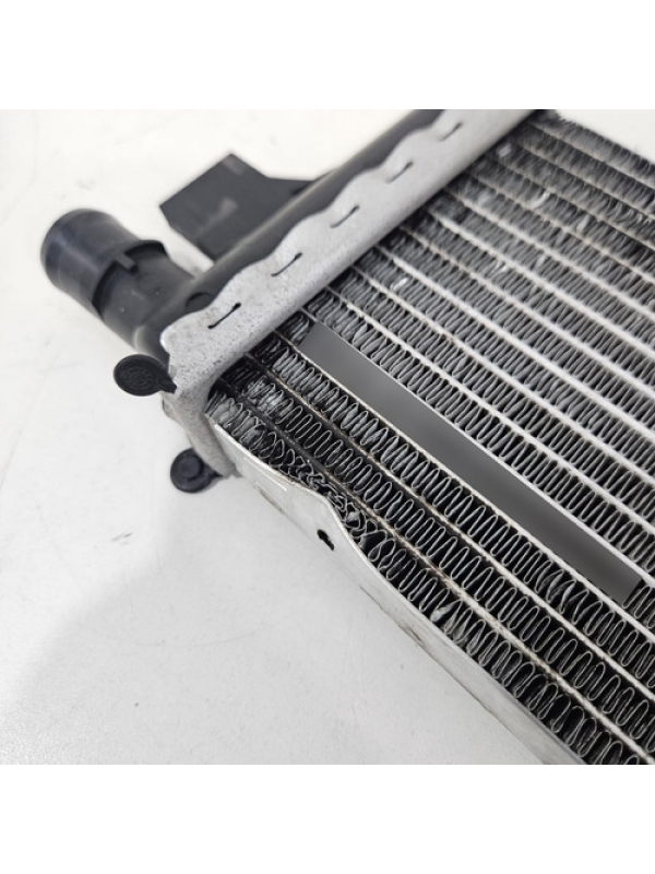 Radiador Auxiliar De Água Da Renault Master 2.3 2013 À 2022.