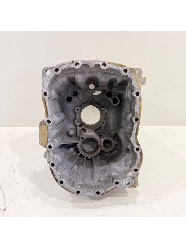 Carcaça Traseira Caixa Câmbio Iveco Daily 35s14 2013 À 2019.