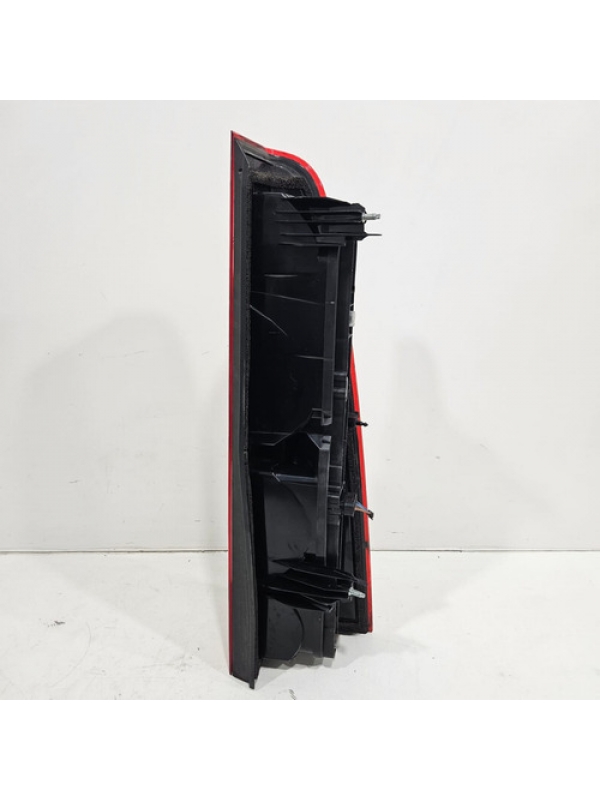 Lanterna Traseira Esquerda Master 2.3 2013 Até 2022 Detalhes