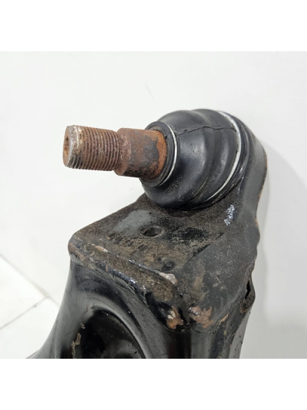 Bandeja Direita Suspensão Mb Sprinter 415 E 416 2013 À 2022.