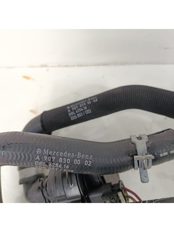 Bomba D'água Auxiliar Mb Sprinter 315 417 517 2023 2024 2025