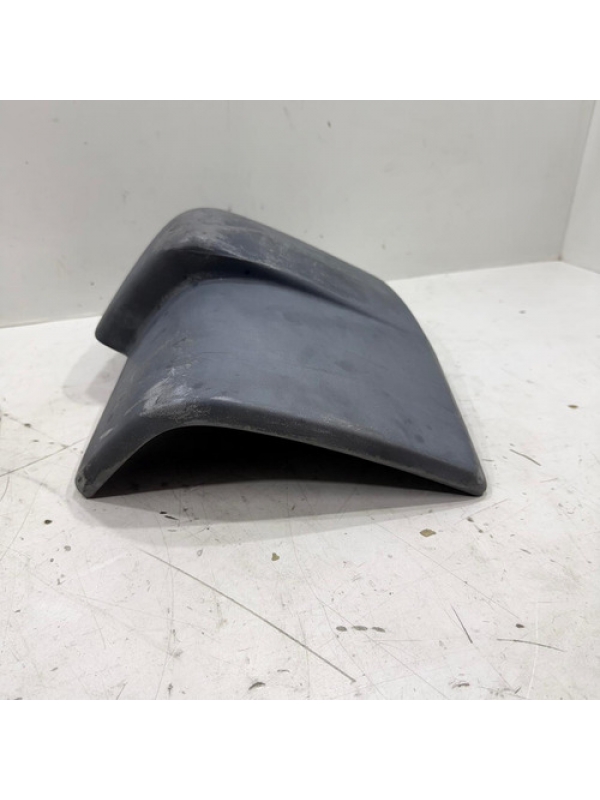 Ponteira Parachoque Direito Mb Sprinter 312 313 1997 À 2012.