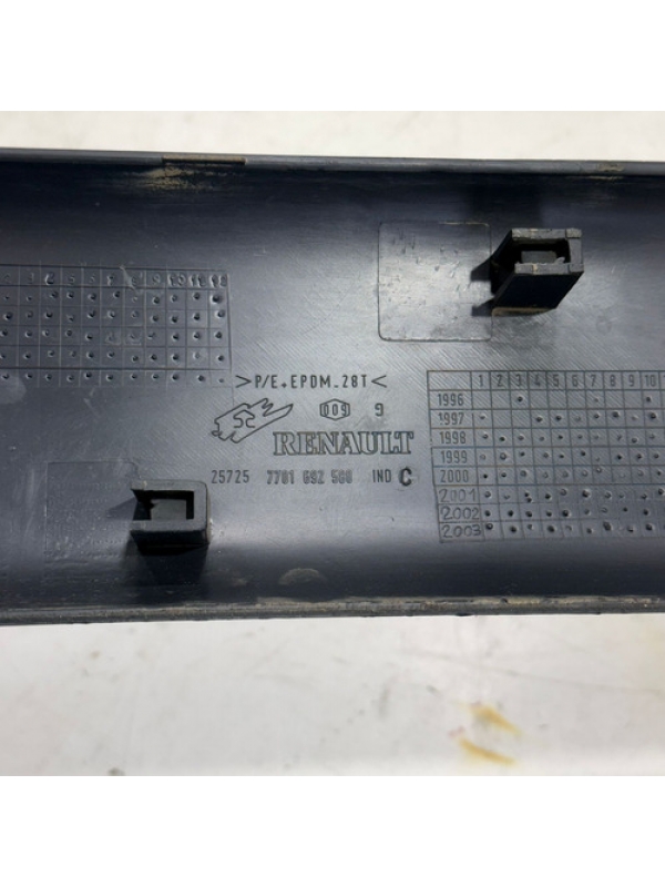 Friso Lateral Traseiro Direito Renault Master 2.5 2011 2012.