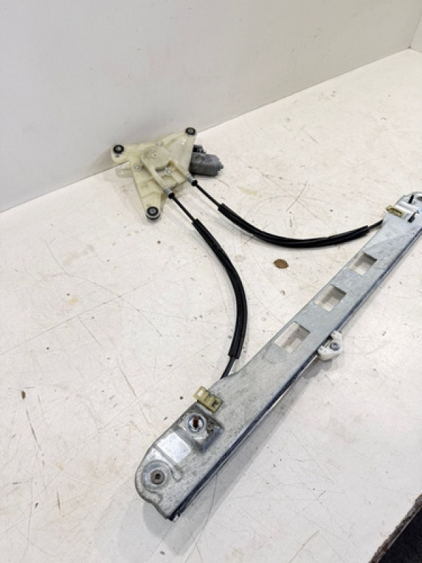 Maquina Vidro Manual Esquerda Renault Master 2.3 2013 À 2022