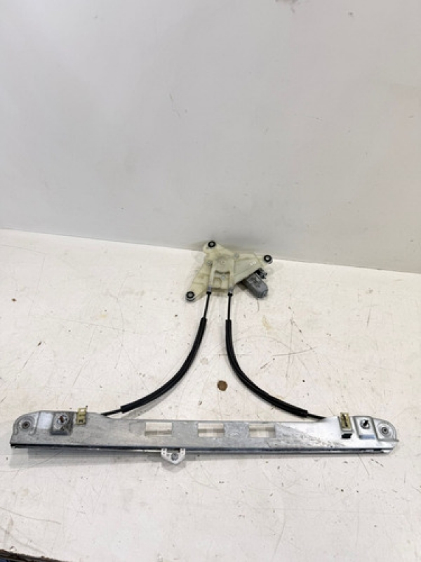 Maquina Vidro Manual Esquerda Renault Master 2.3 2013 À 2022