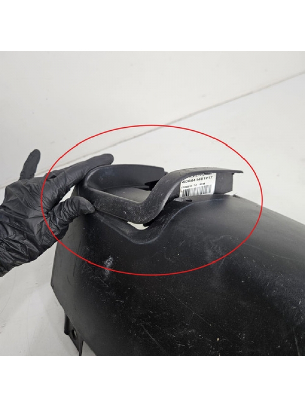 Ponteira Traseira Esquerda Peugeot Boxer 2018 À 2024 Detalhe