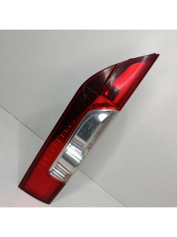 Lanterna Esquerda Traseira Fiat Ducato 019 2020 2021 detalhe