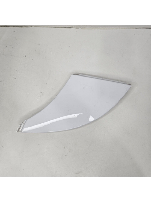 Friso Superior Do Farol Direito Fiat Ducato 2.3 2018 À 2022.