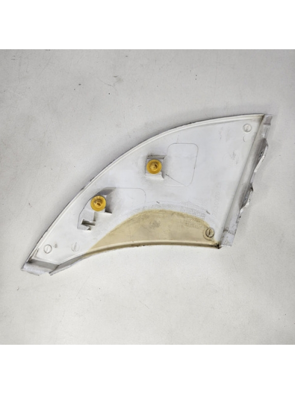 Friso Superior Do Farol Direito Fiat Ducato 2.3 2018 À 2022.