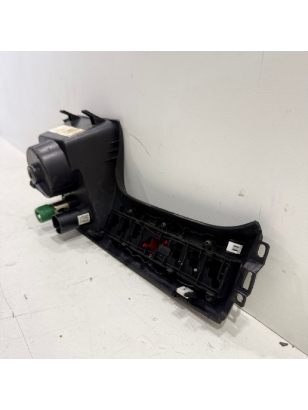 Moldura Botão Pisca Alerta Fiat Ducato 2.3 2018 2019 À 2022