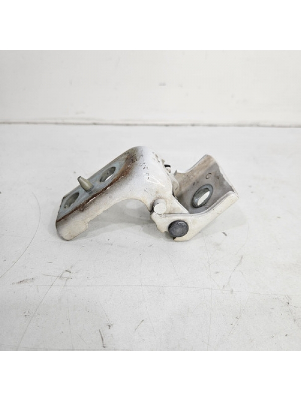 Dobradiça Inferior Porta Dianteira Direita Fiat Scudo 2024.