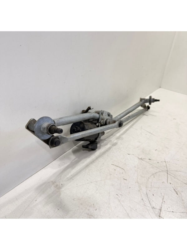 Galhada Motor Limpador Mb Sprinter 415 515 516 2021 2022 023