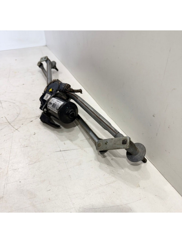 Galhada Motor Limpador Mb Sprinter 415 515 516 2021 2022 023