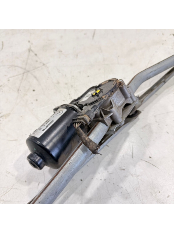 Galhada Motor Limpador Mb Sprinter 415 515 516 2021 2022 023