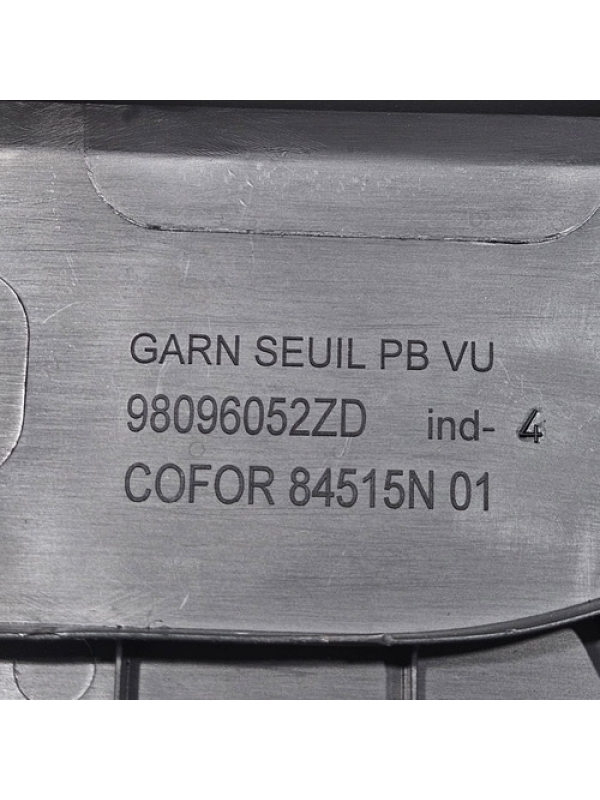 Acabamento Traseiro Da Peugeot Expert 2018 À 2024 98096052zd