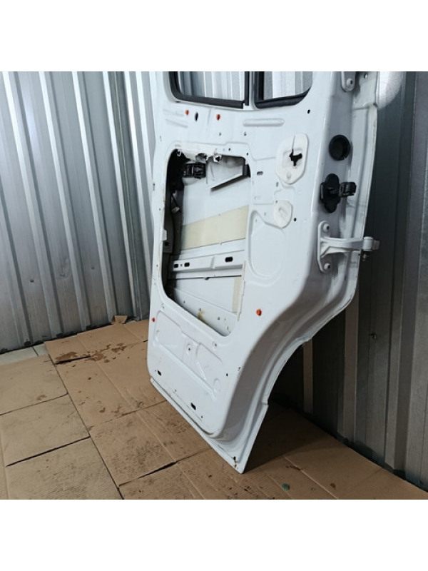 Porta Lado Esquerdo Motorista Mb Sprinter 416 417 2022 2023.