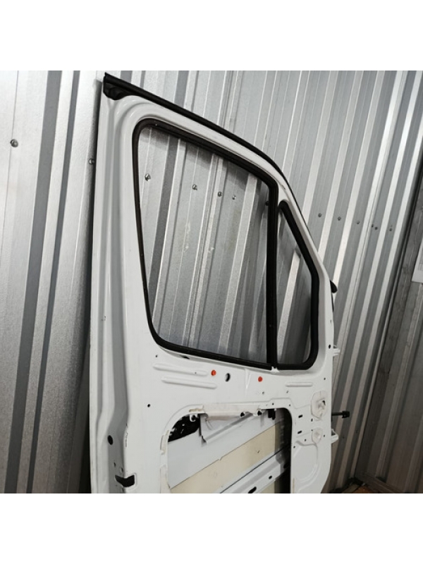 Porta Lado Esquerdo Motorista Mb Sprinter 416 417 2022 2023.