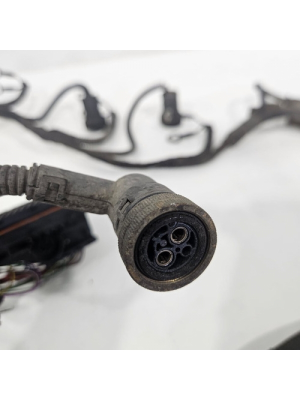 Chicote Com Conectores Motor Mercedes-benz Accelo 915 2009.