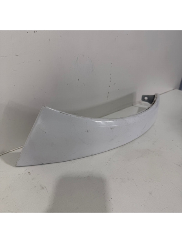 Moldura Farol Dianteiro Direito Fiat Ducato 2.3 2018 À 2024.