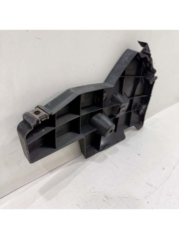Suporte Parachoque Lado Esquerdo Renault Master 2.3 13 À 22.