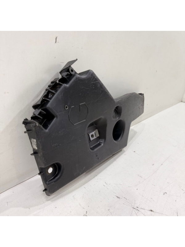 Suporte Parachoque Lado Esquerdo Renault Master 2.3 13 À 22.