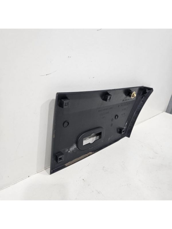 Friso Roda Traseira Lado Direito Mb Sprinter 415 2013 À 2019