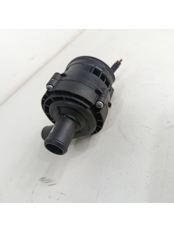 Bomba De Água Auxiliar Renault Master 2023 /2024 /2025 2.3 .