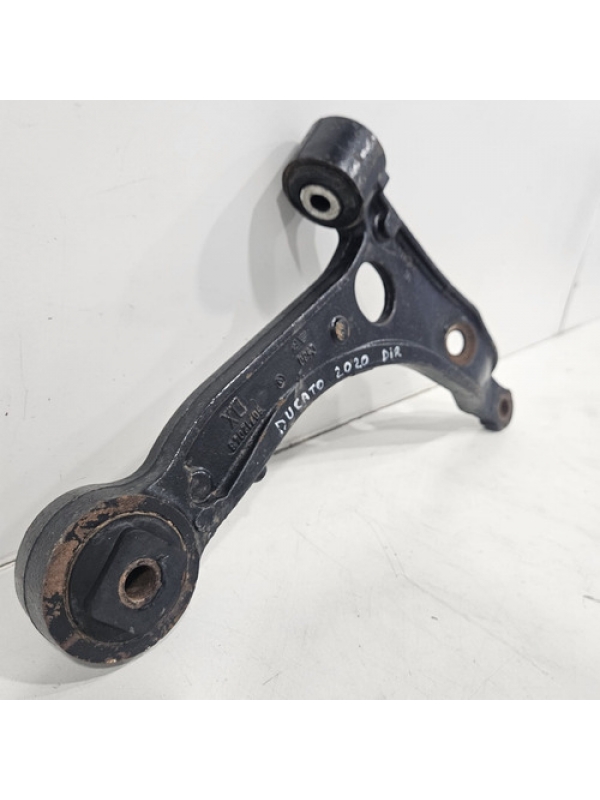 Bandeja Balança Lado Direito Fiat Ducato Boxer 2018 À 2024.