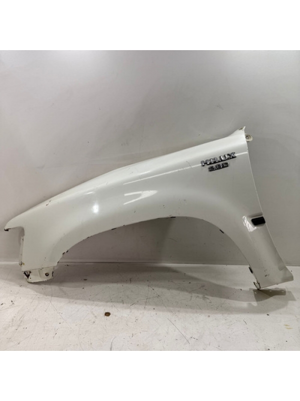 Paralama Lado Esquerdo Toyota Hilux 2.8 1998 1999 2000 2001.