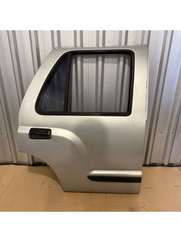 Porta Traseira Direita Chevrolet Blazer 2001 2002 03 À 2011.