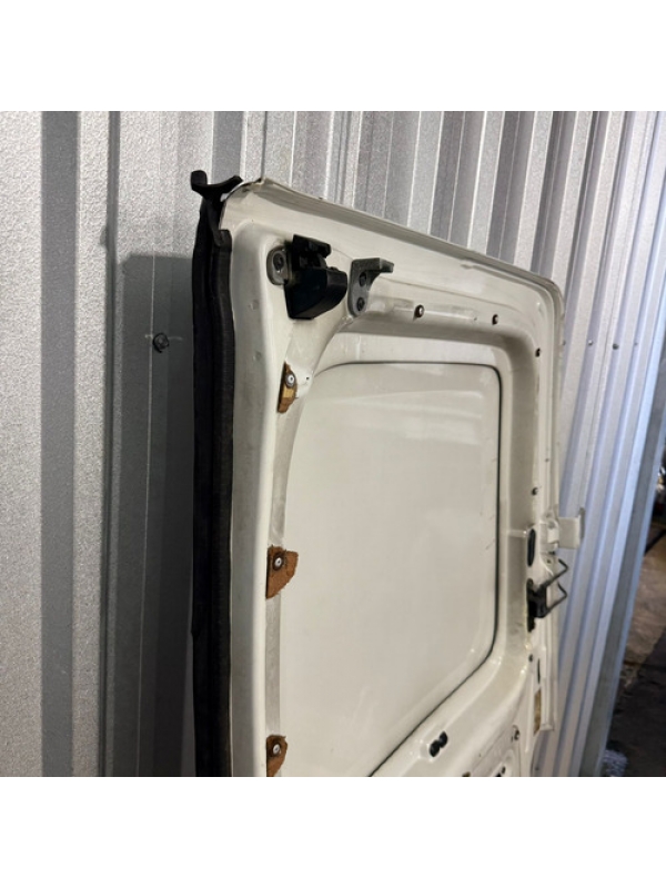 Porta Traseira Esquerda Renault Master 2.5 2004 2005 À 2013.