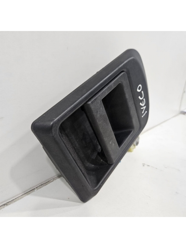 Maçaneta Porta Dianteira Esquerda Iveco Daily 2008 Até 2019.
