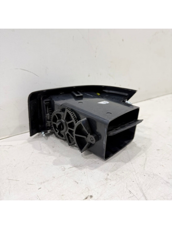 Difusor Saída Ar Lado Esquerdo Fiat Ducato Jumper 2018 À 024