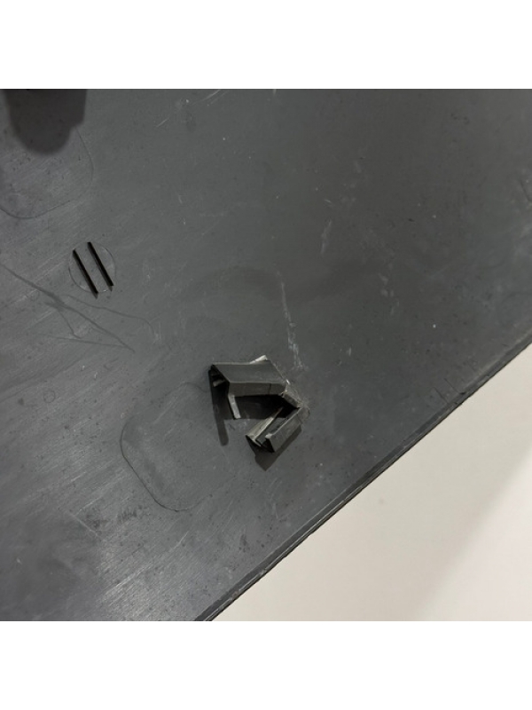 Friso Porta Dianteira Esq. Mb Sprinter 2019 À 2025 Detalhe.