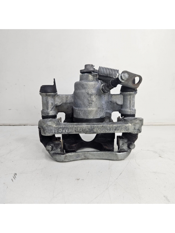 Pinça Freio Traseira Esquerda Renault Master 2.3 2013 À 2022