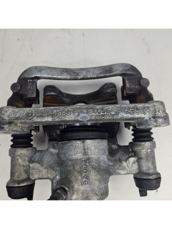 Pinça De Freio Traseira Esquerda Renault Master 2014 À 2022.