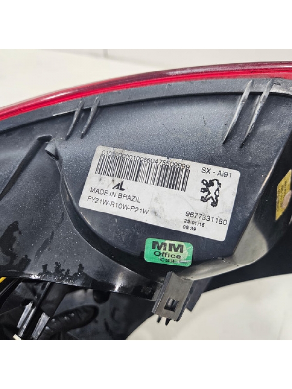 Lanterna Traseira Lado Esquerdo Peugeot 208 2013 2014 E 2015