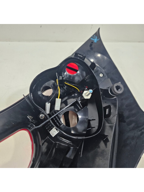 Lanterna Traseira Lado Esquerdo Peugeot 208 2013 2014 E 2015