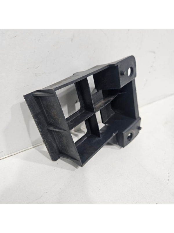 Guia Lado Esquerdo Do Parachoque Mb Sprinter 415 2013 À 2022