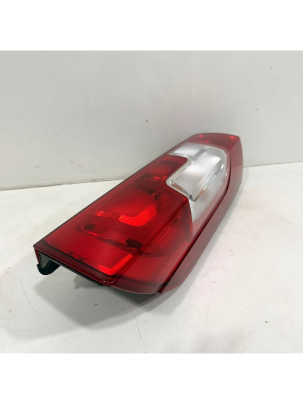 Lanterna Traseira Lado Esquerdo Fiat Ducato 2.3 2018 À 2022.