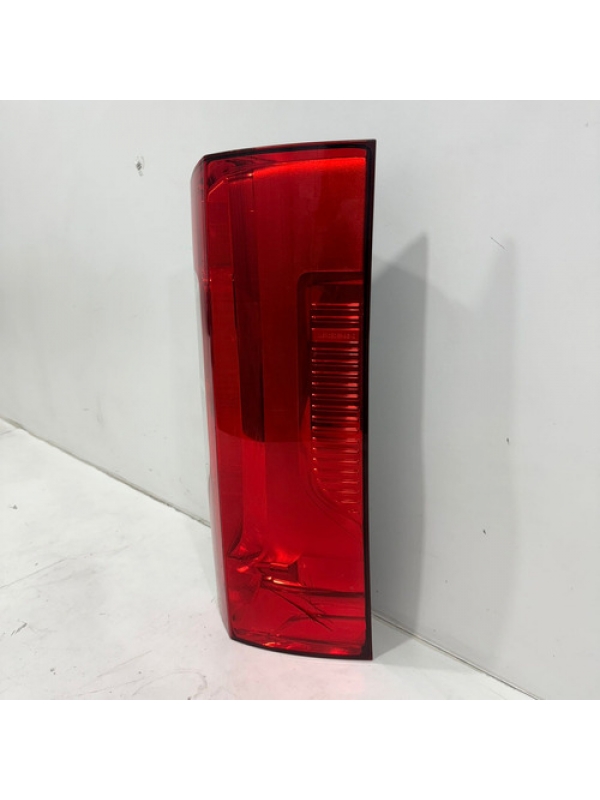 Lanterna Traseira Lado Direito Mb Sprinter 2.0 2020 À 2025.