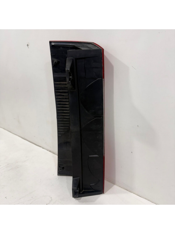 Lanterna Traseira Lado Direito Mb Sprinter 2.0 2020 À 2025.