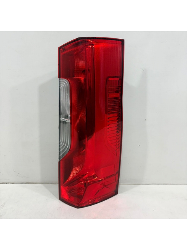 Lanterna Traseira Lado Direito Mb Sprinter 2.0 2020 À 2025.