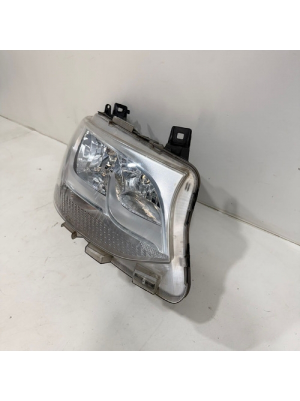 Farol Dianteiro Lado Direito Mb Sprinter 416 417 2020 À 2025