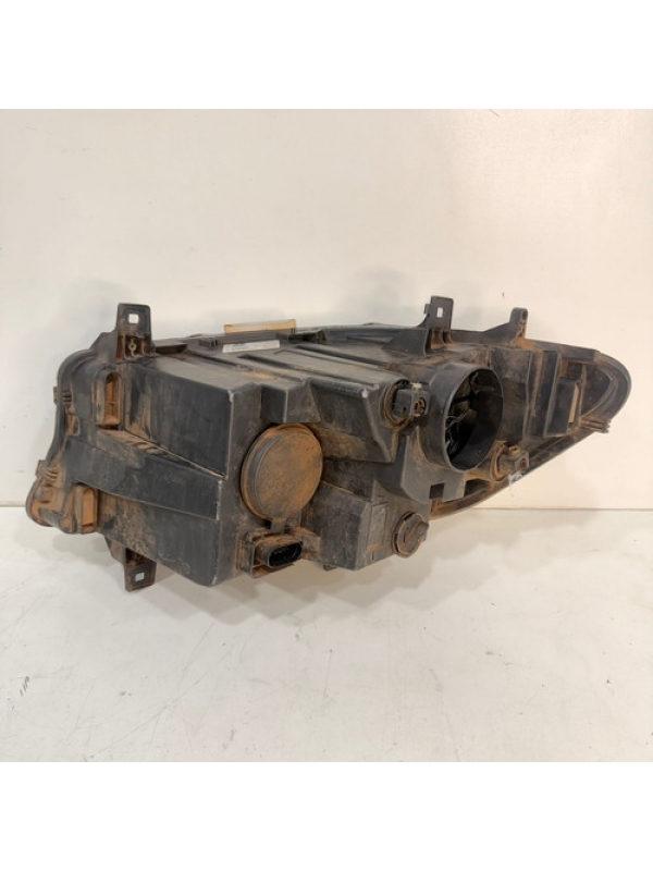 Farol Dianteiro Direito Mb Sprinter 2.0 416 417 2020 À 2025.