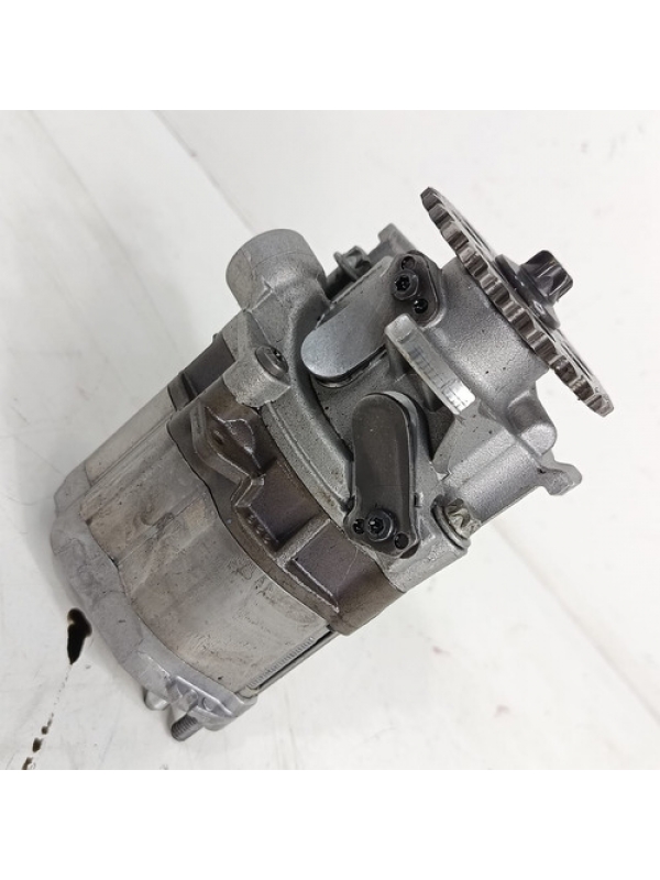 Bomba De Óleo Mb Sprinter 2.0 315 417 517 2023 2024 2025 026