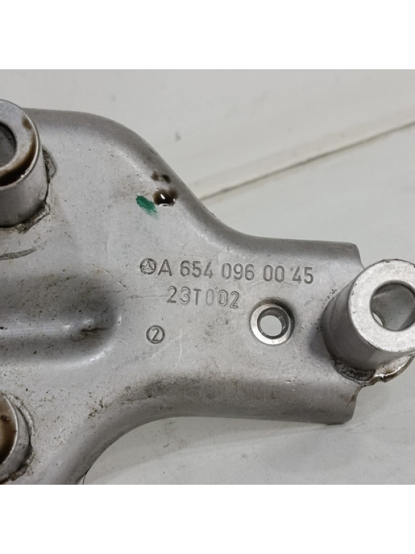 Suporte Do Resfriador Egr Mb Sprinter 315 417 517 2024 2025.