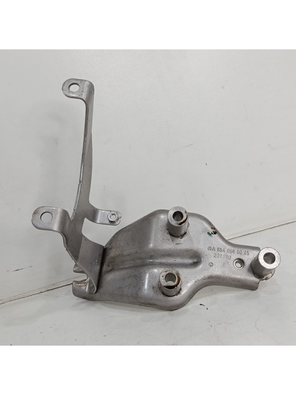 Suporte Do Resfriador Egr Mb Sprinter 315 417 517 2024 2025.