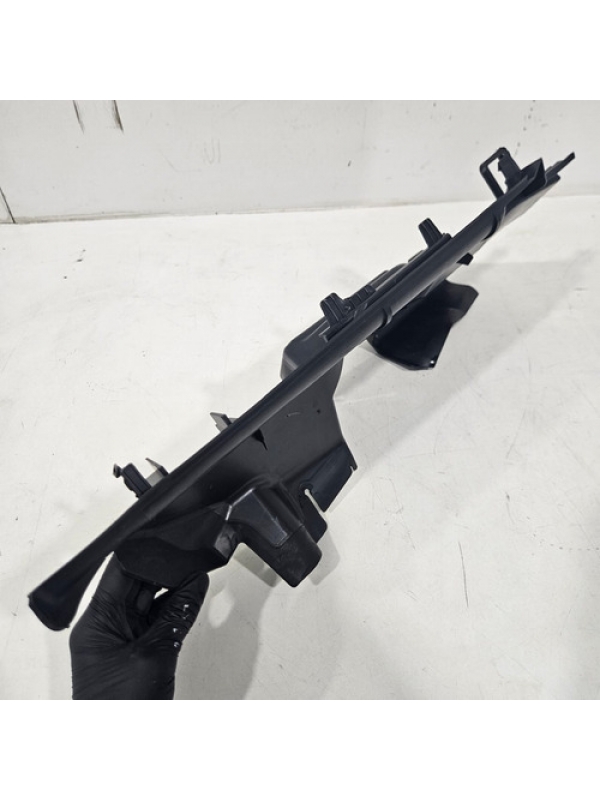 Defletor Esquerdo Radiador Mb Sprinter 417 517 2023 Até 2025