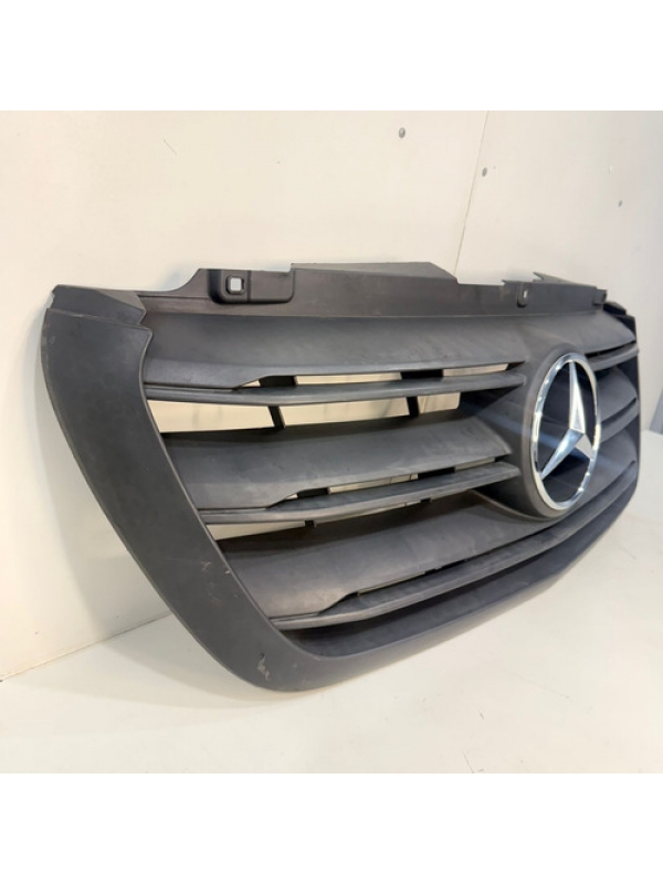 Grade Parachoque Dianteiro Mb Sprinter 416 417 2020 À 2025.